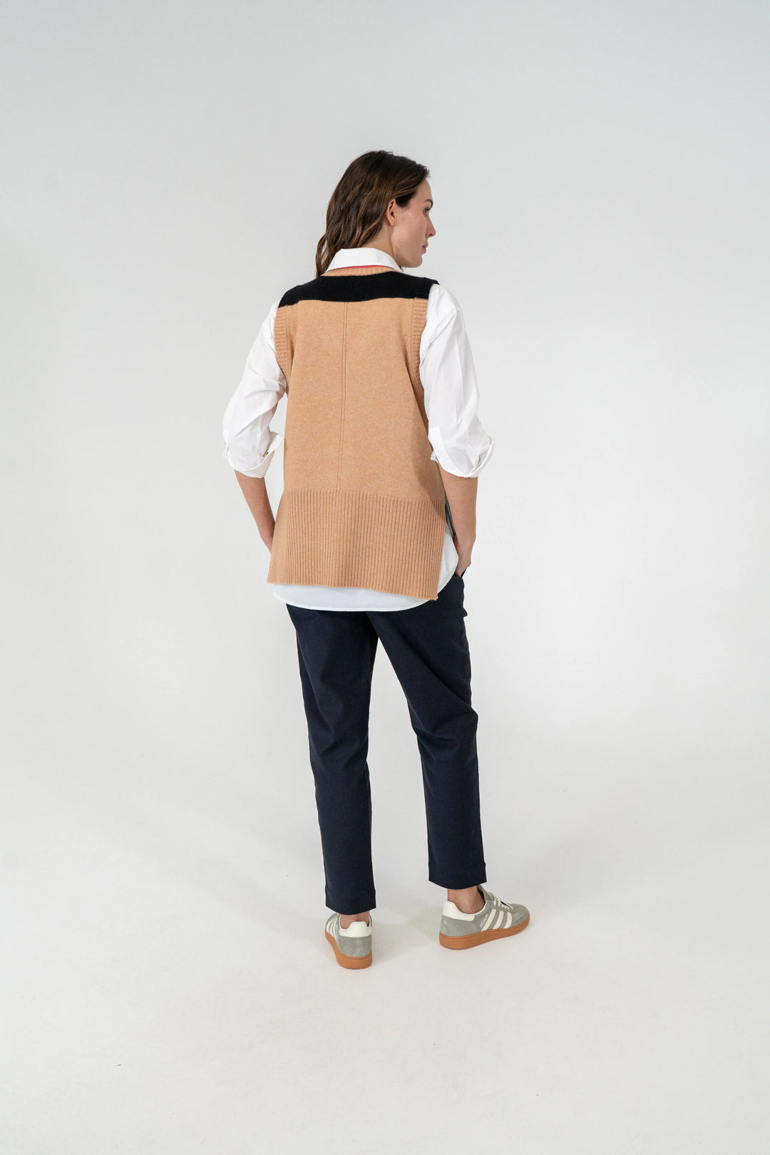 Sevilla Vest - Charcoal Multi