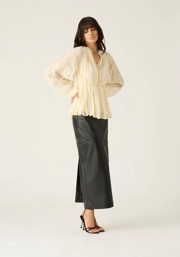 Willow Pleat Blouse - Ivory