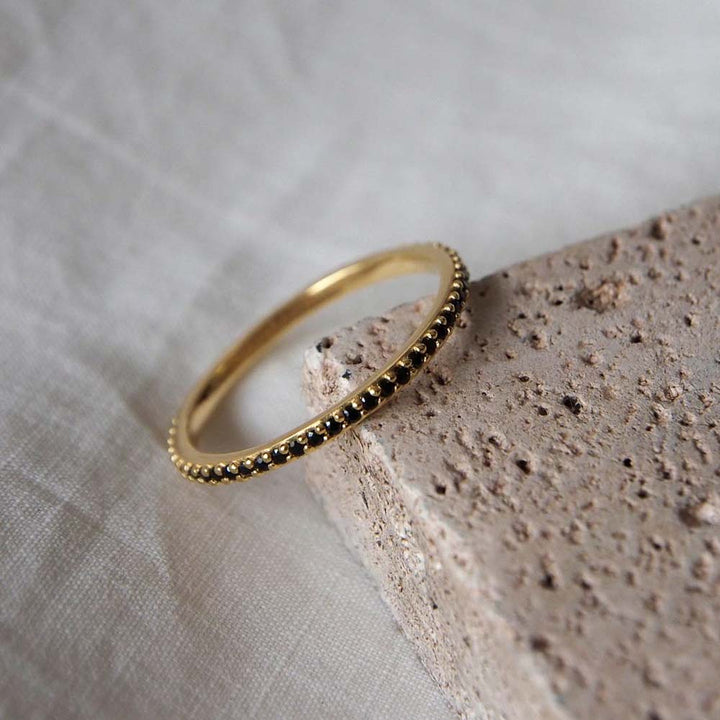 Eternity Ring Black Spinel - Gold