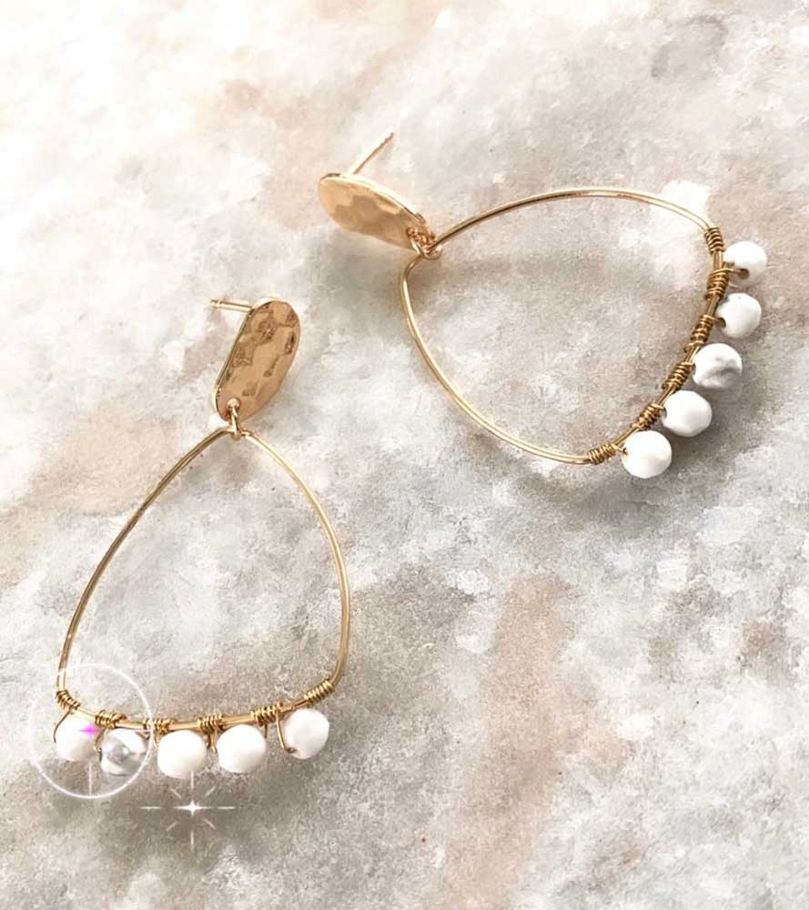 Salty Safari Bella Earrings - Howlite